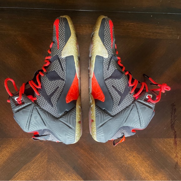 Nike Le Bron James Court Vision Men’s 684593-016 Size 11 - Picture 7 of 8